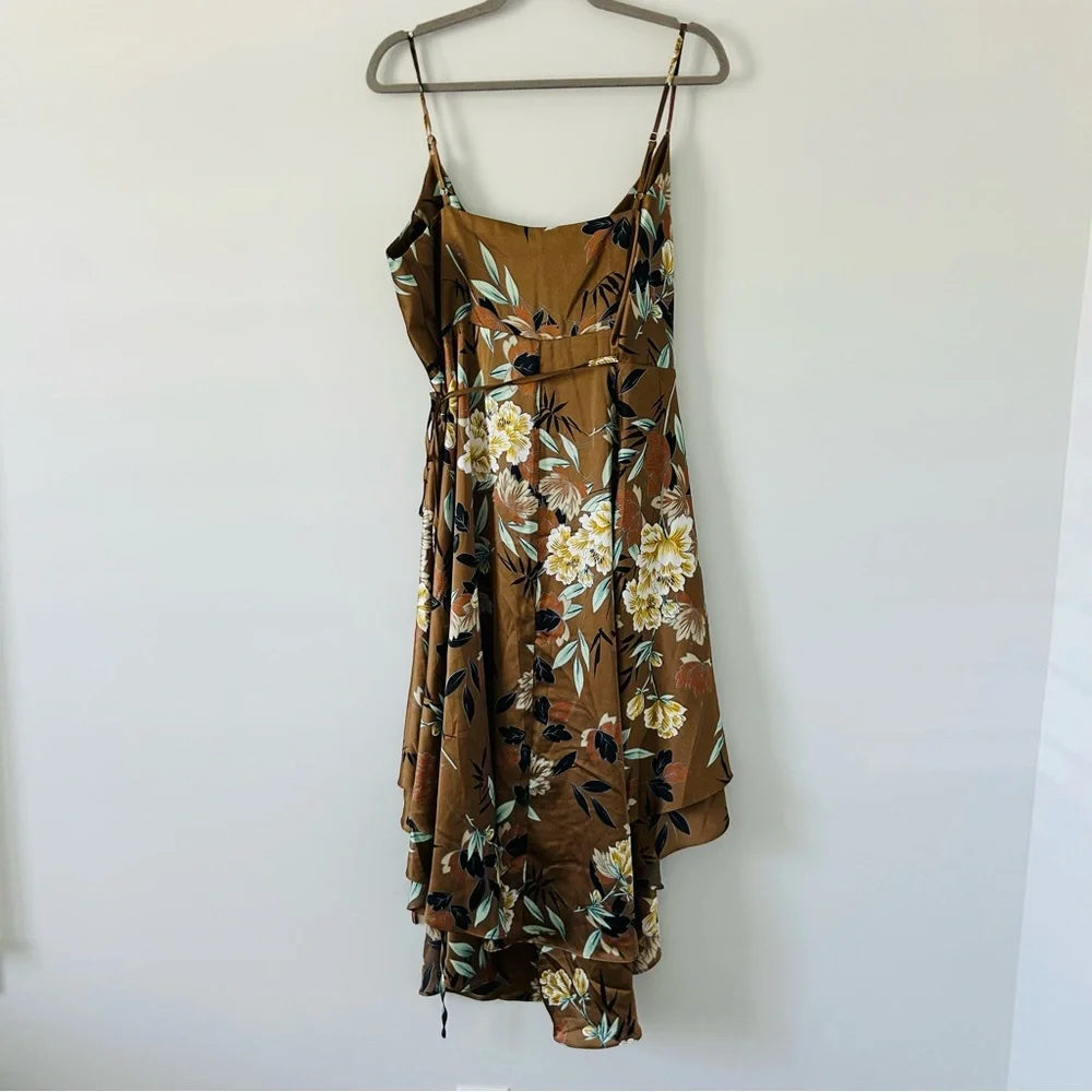 Baltic Born Brown Steffi Tulip Wrap Satin Boho Dress Mocha Floral NWT Large - Picture 3 of 10